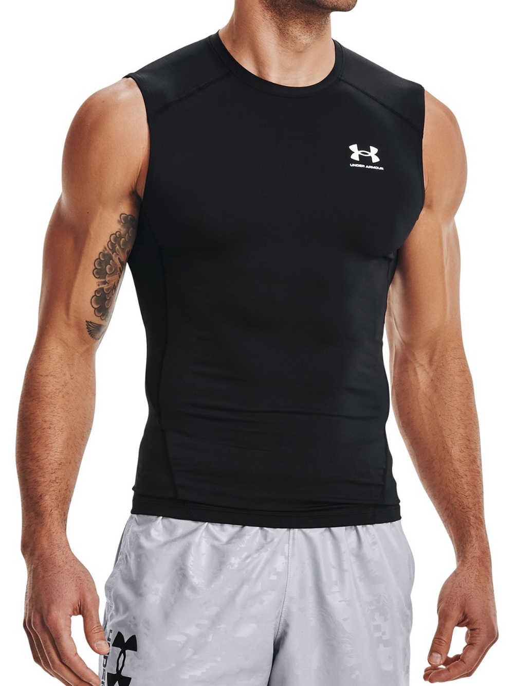 Under Armour Men's HeatGear
Compression Shirt Medium NWT